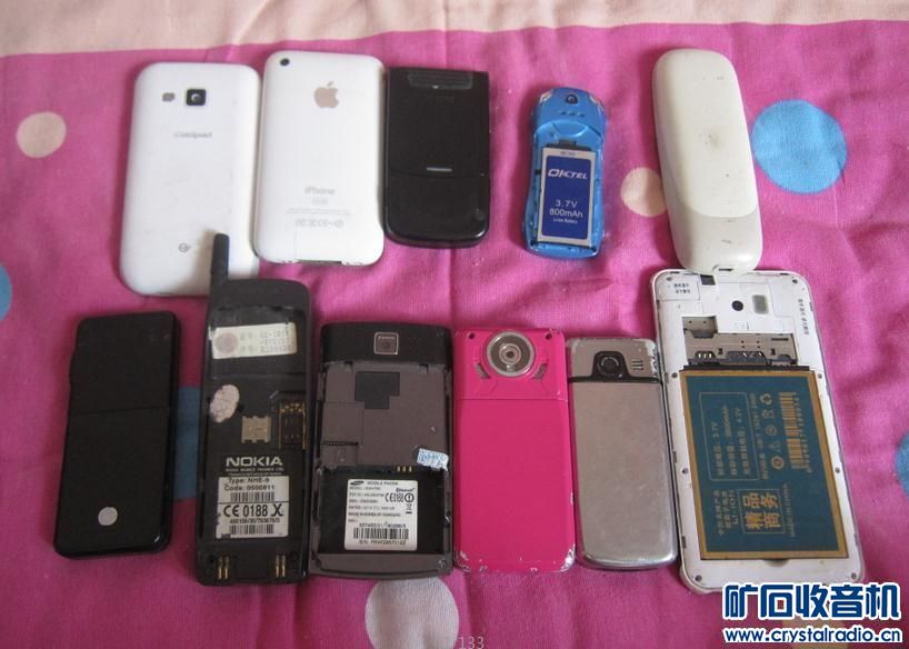 一堆手机 ipad1 iphone5s iphone5c LG G2夏普