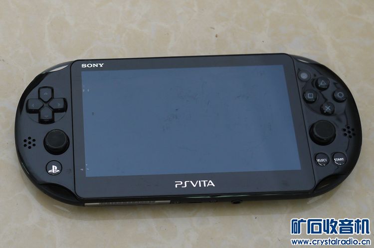 掌上游戏机:索尼 PSVITA PCH-2001;索尼 PSV