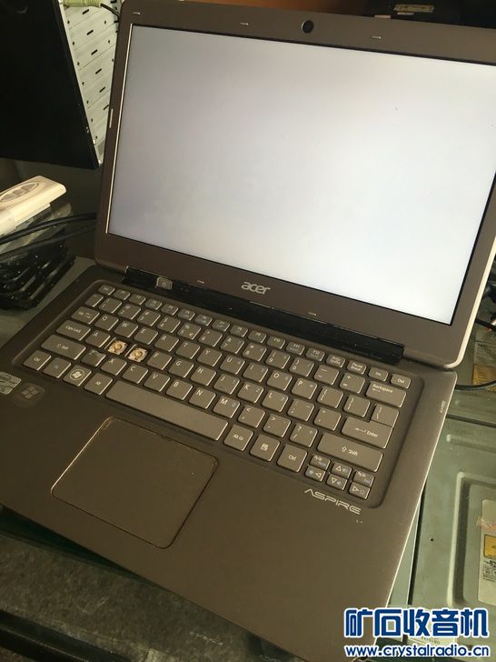 联想I3 350M Acer S3 i5 开机白屏尸体笔记本