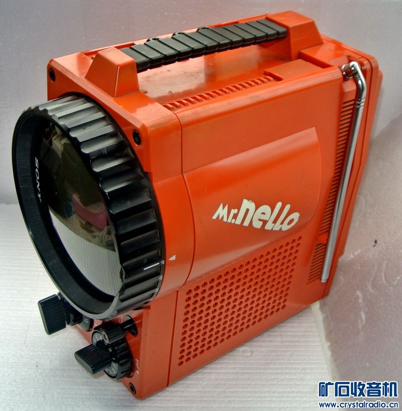 红色可90度转屏5.5寸索尼黑白电视机,1977年