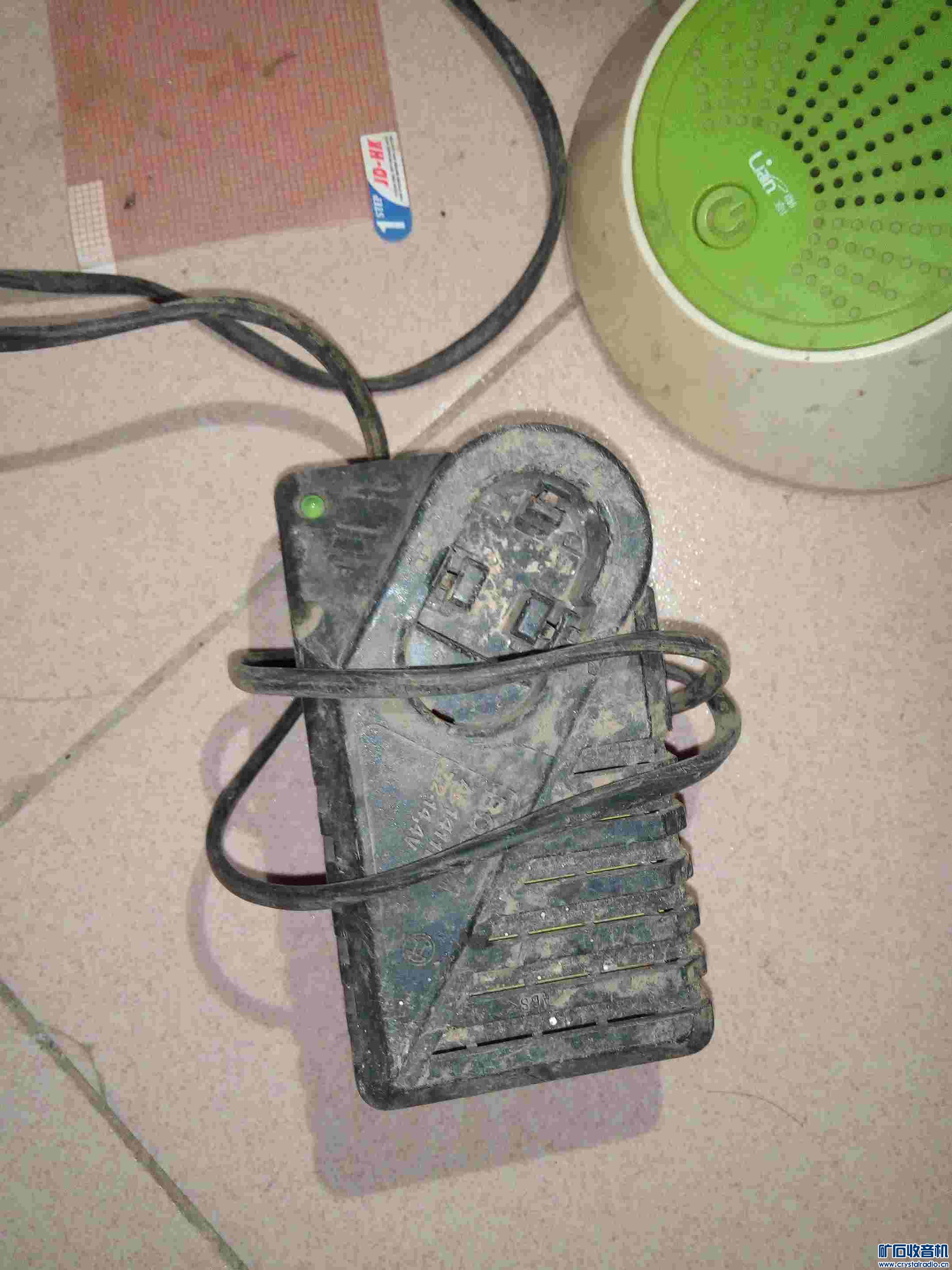 二号 充电器 电钻 太阳能板 激光水平仪 数据采