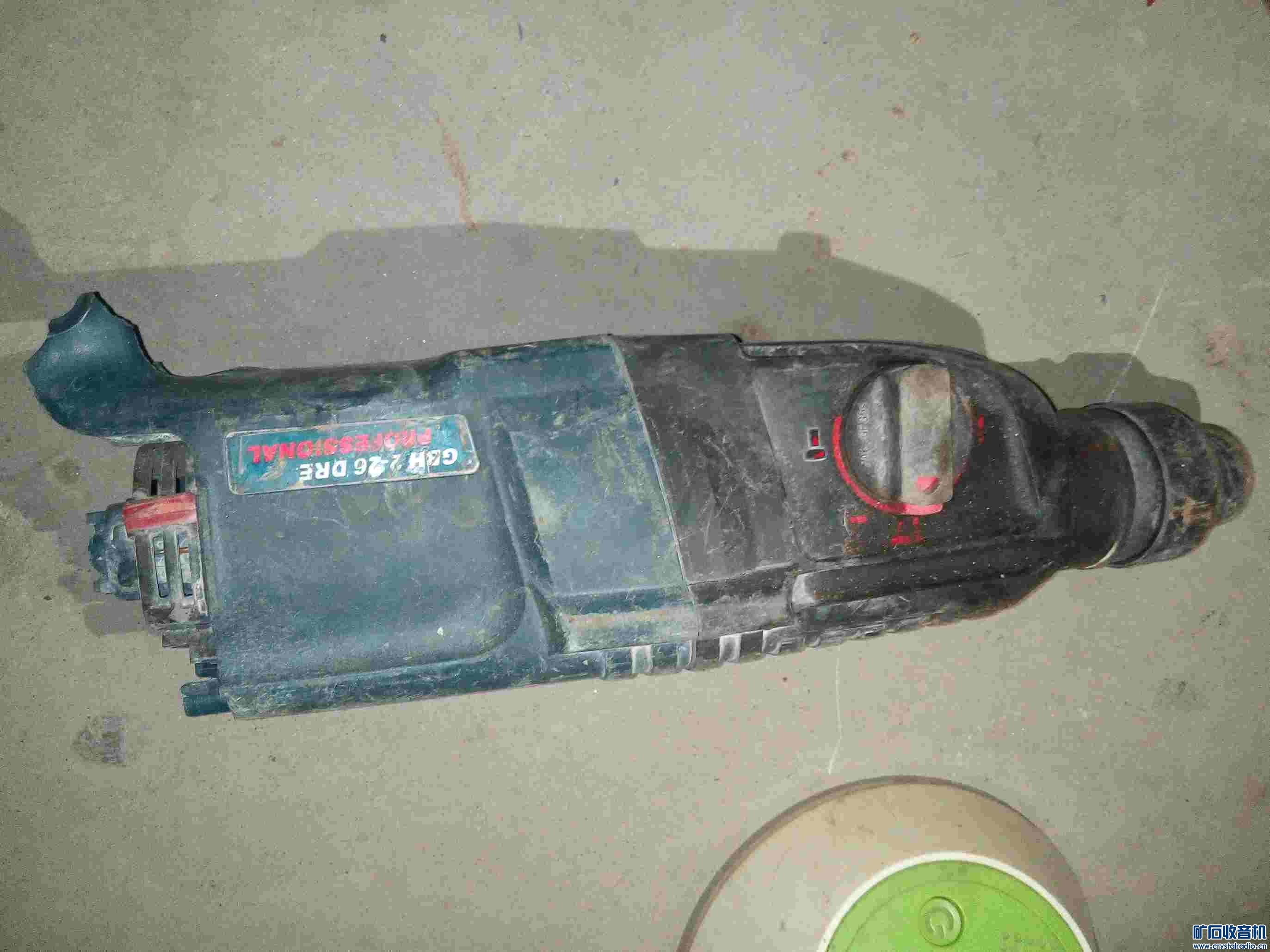 二号 充电器 电钻 太阳能板 激光水平仪 数据采