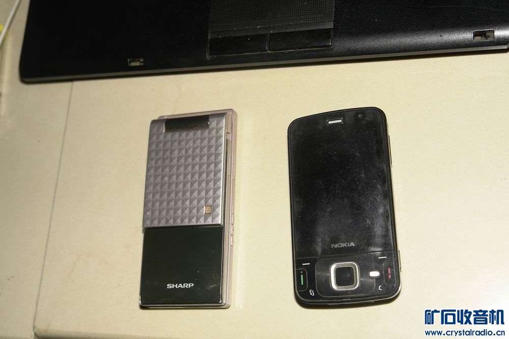 苹果5 国行16G 320元包快递 夏普旋转屏手机