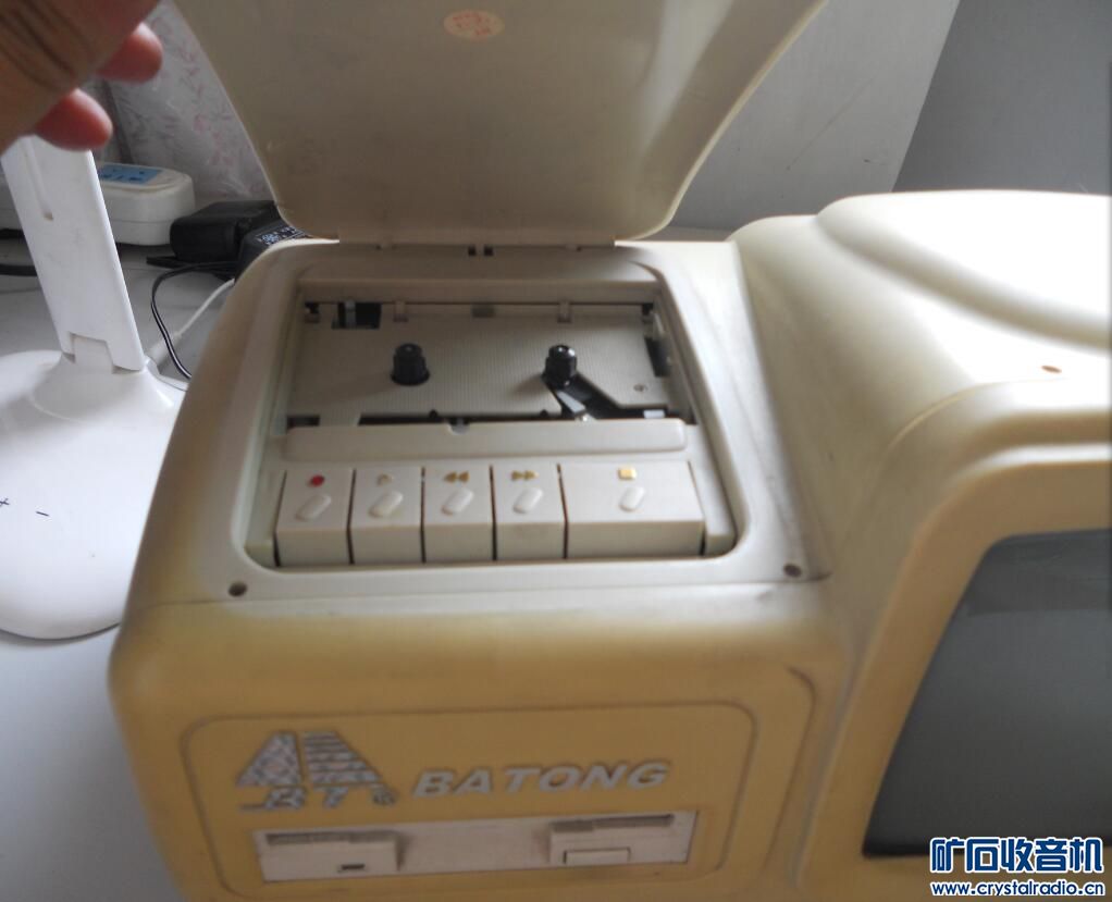 东芝随身听 小电视 游戏机 磁带 小电扇 古董电