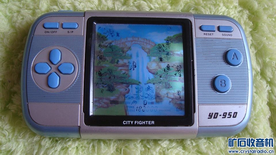 sony卡带机 行车记录仪 数码相机 机械键盘 德生