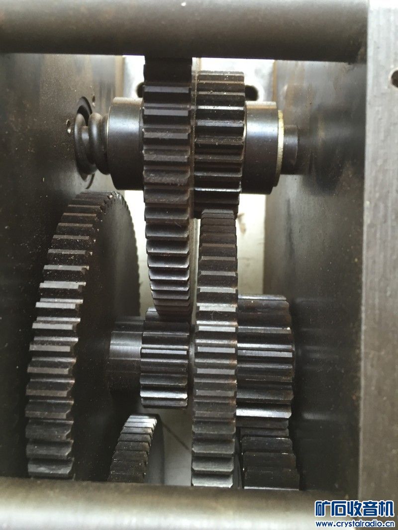 无极机械减速机,全新很复杂的齿轮传动机构,电控变速箱,进口螺杆导轨一体机器。 - 〓器材友情交换〓 - 矿石收音机论坛