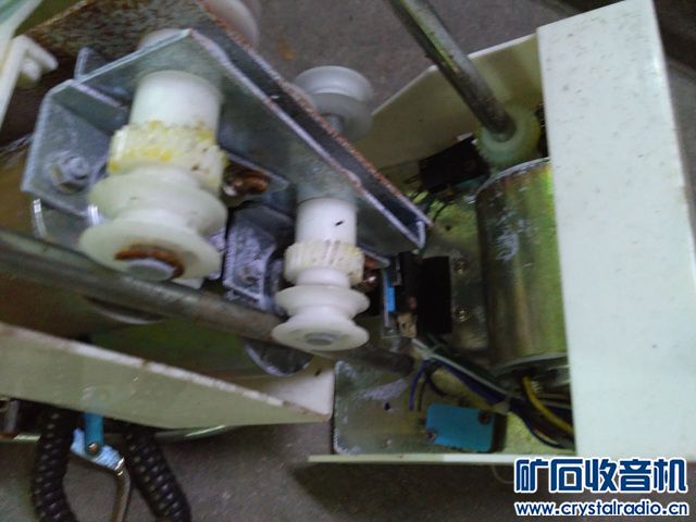 出两台抓玩具的机器内脏,65cm长丝杆,3个电机
