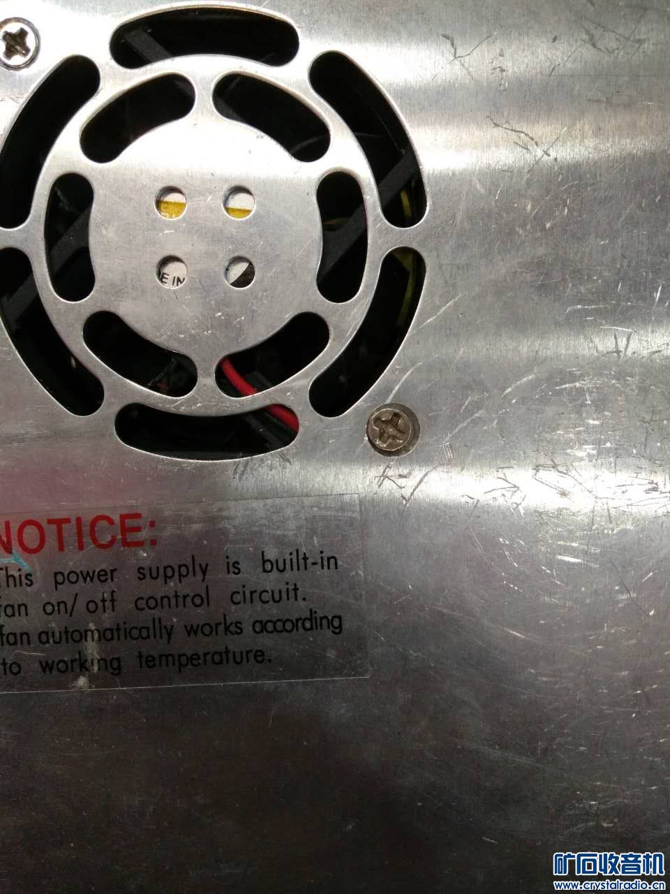 盘录像机,开关电源,多个空气开关,还有不认识的