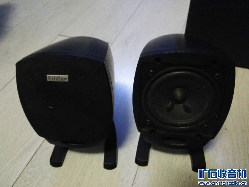 送 一对漫步者R201TⅡ的卫星箱,音质非常好,缺
