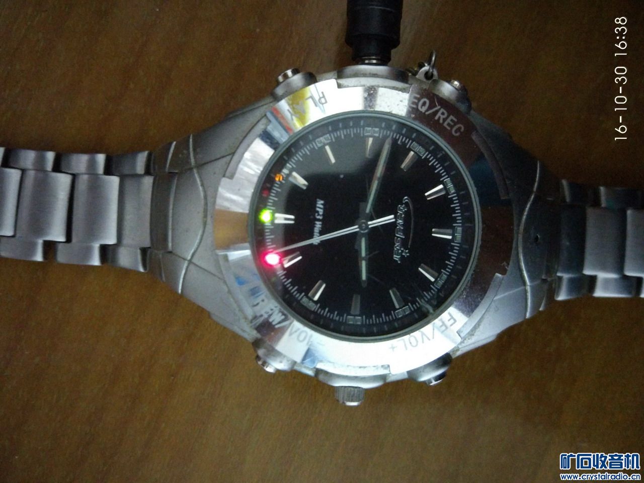 现在的手表有录音功能吗 170438j7kvd29d11wdn7rm.jpg