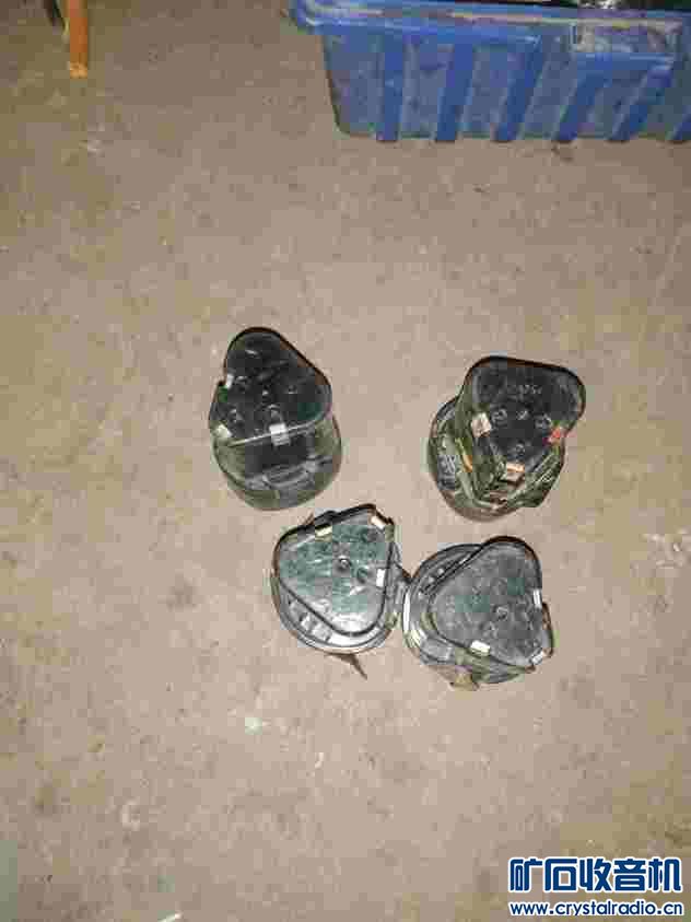 3号 锂电池 充电器 电动车 博士锂电池 冲击钻 