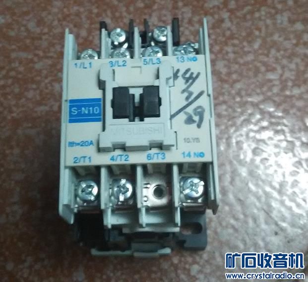接触器触头怎么拆 181129tunxopxfxtqt9q1y.jpg