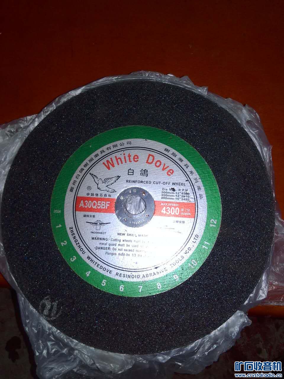 4G固态硬盘,显卡,19寸显示器(灯管老化),胶片相