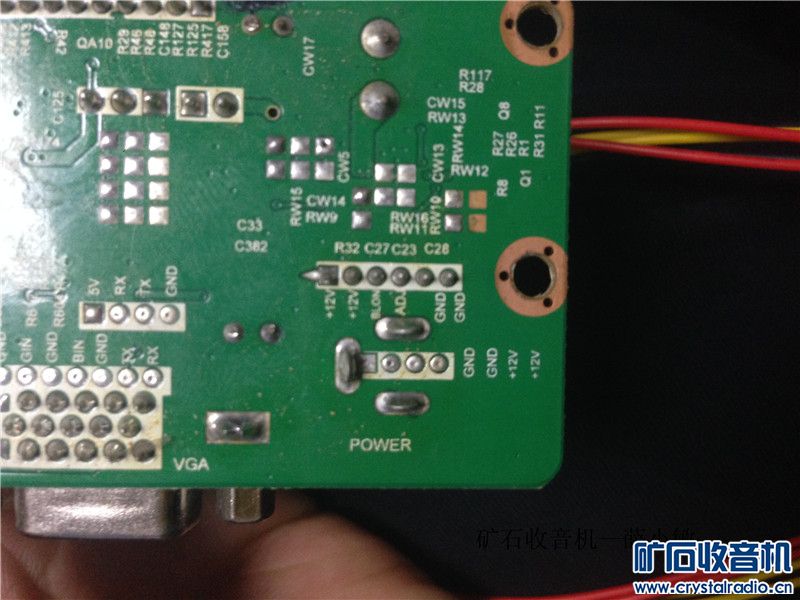 万能主板工作电压12v，这个都认识，那个bl和adj是管背光的，一个是开关，一个是调节亮度的