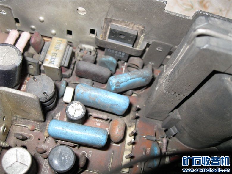 索尼kv2181-dc电视机不开机!求助高手指点