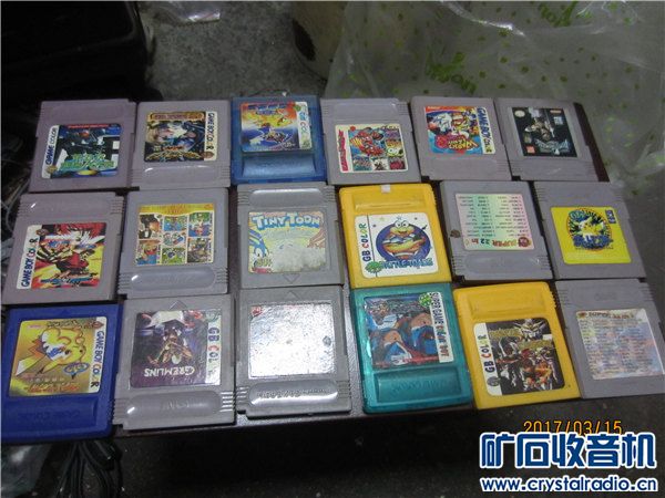 怀旧与收藏:任天堂GAMEBOY游戏机卡 - 〓器材