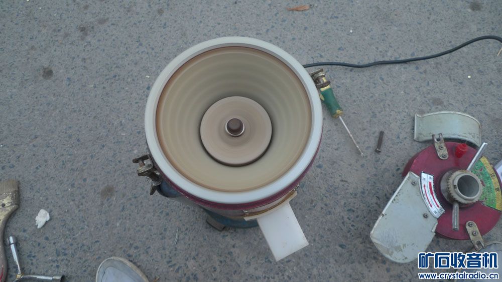 出台豆浆加工机,几块功放板,吉它音箱,22寸飞利