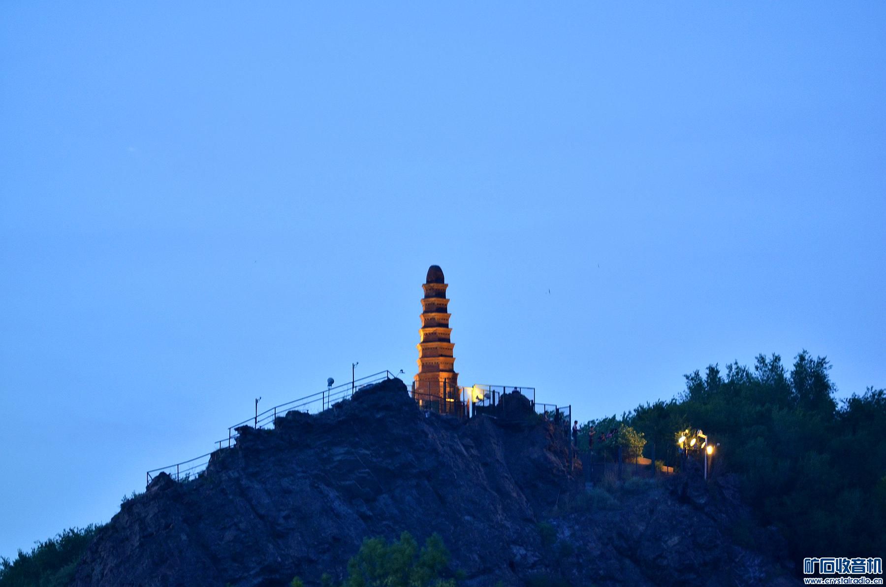 拍乌鲁木齐【红山宝塔】日落 - 〓生活聊天板块