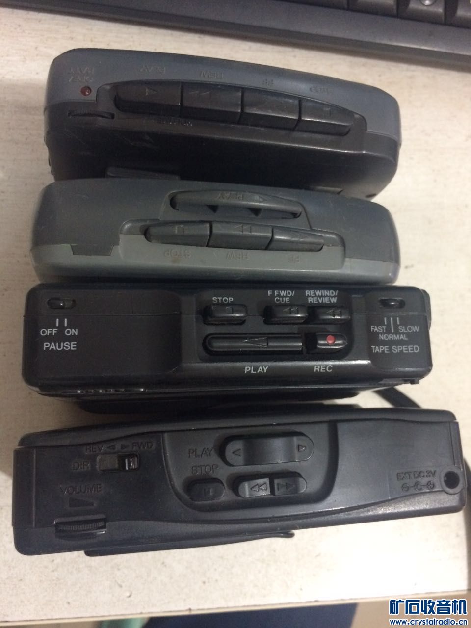 记本电脑 老电子管一堆 三洋爱华随身听 拆机喇