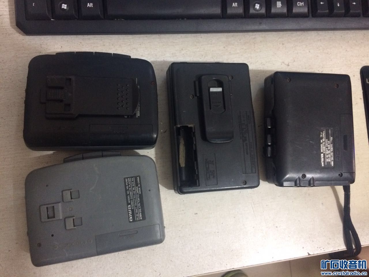 记本电脑 老电子管一堆 三洋爱华随身听 拆机喇