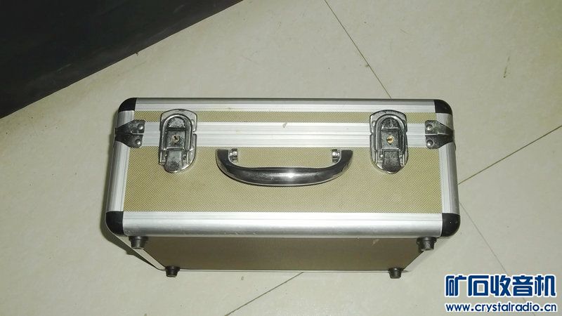 器箱子,目测外观不错,用来装点东西倒挺好,30米