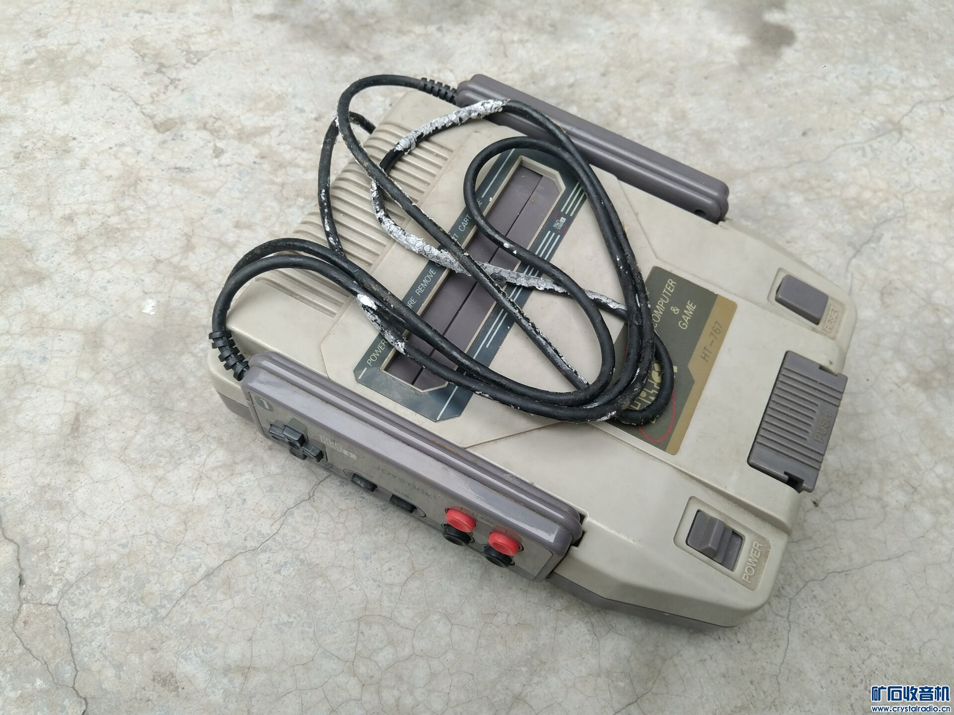 法派功放,频率计,5.5寸黑白电视机,新科VCD配