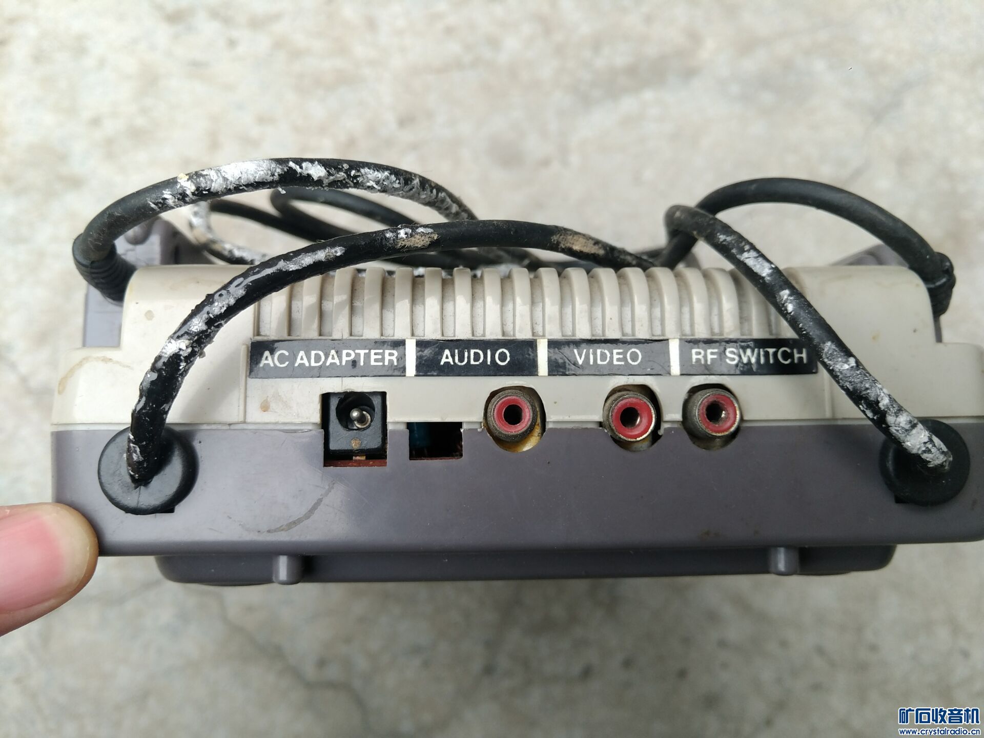 法派功放,频率计,5.5寸黑白电视机,新科VCD配