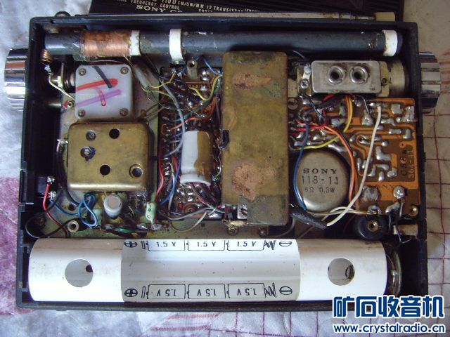 索尼 sony TFM-110D SOLID STATE 11收音机