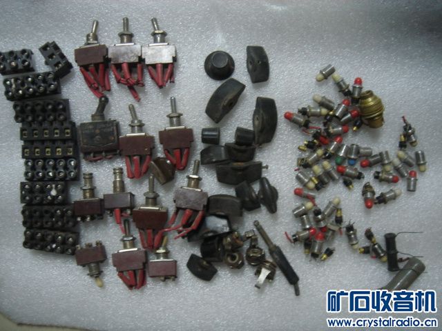 老开关妞子指示灯,笔记本屏幕,红外耳机