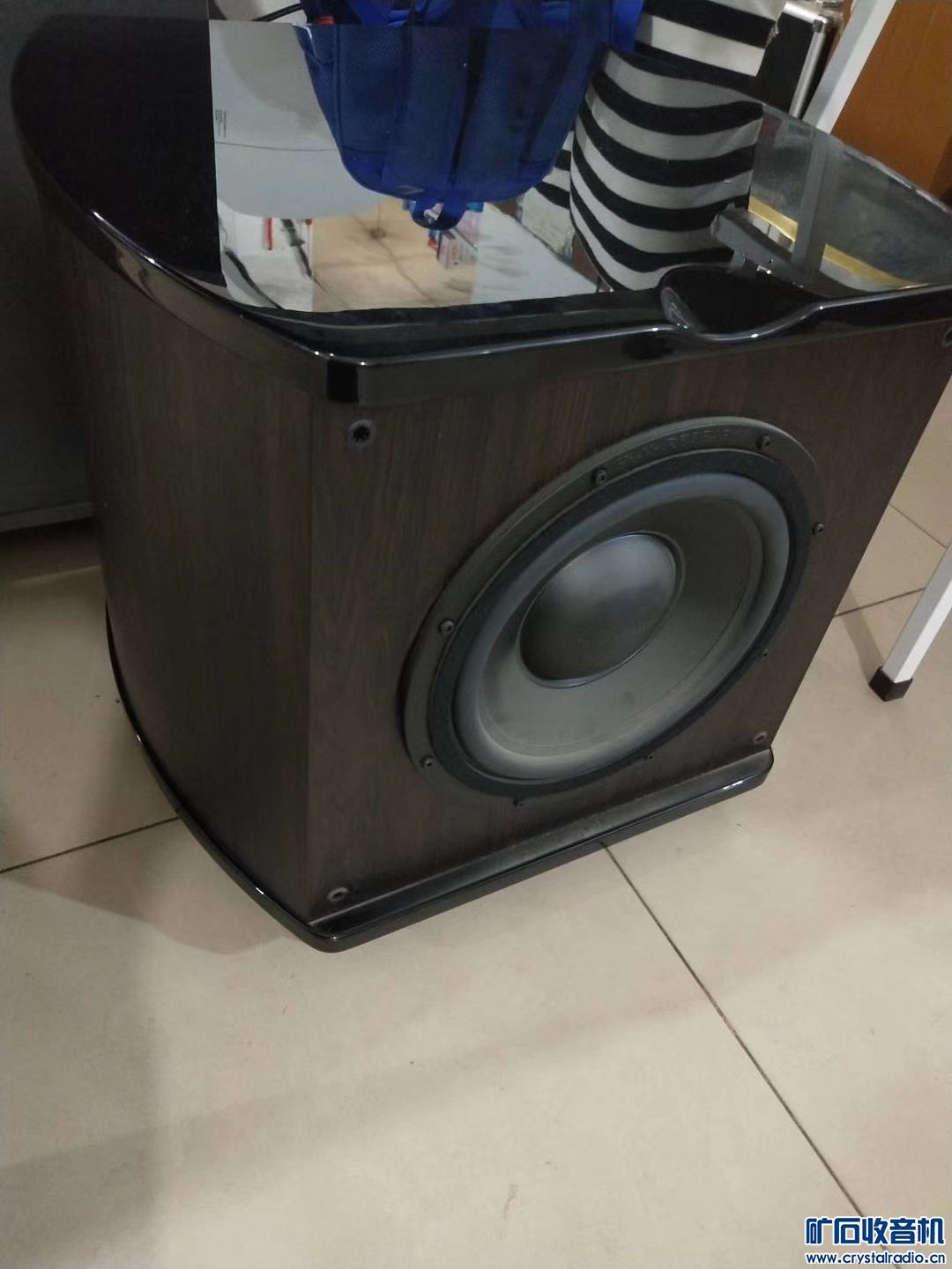 罗技直播摄像头 很好的话筒 惠威低音炮