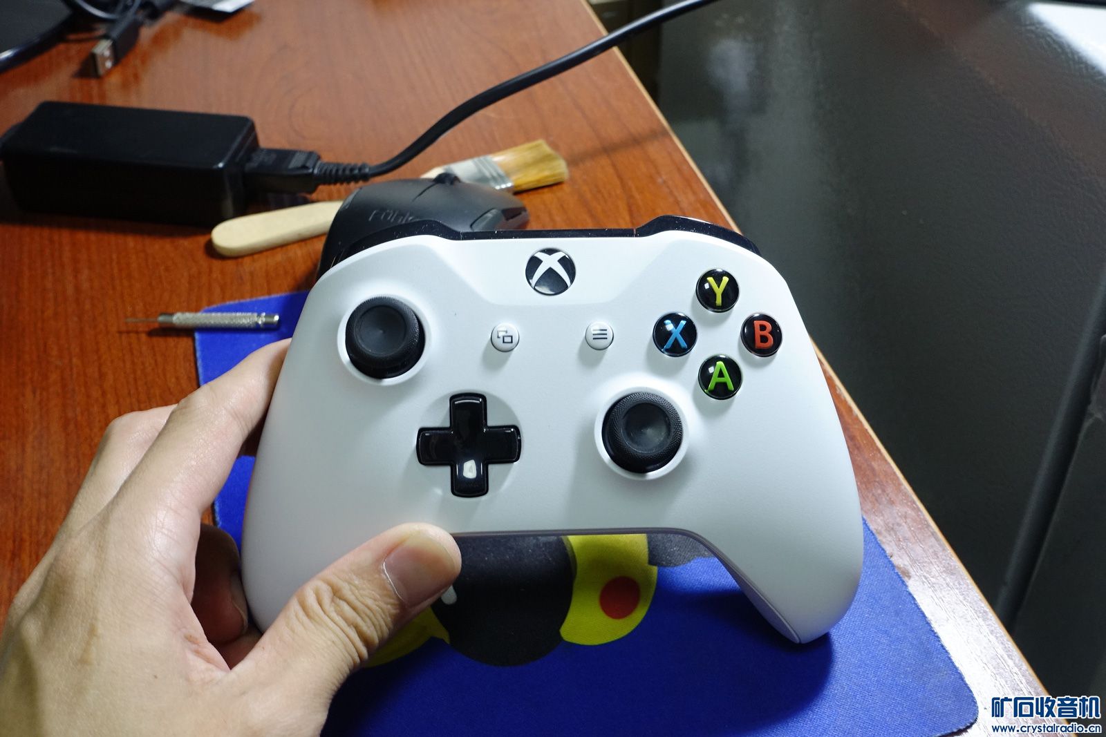 朋友出台99新原包装已经解锁国行Xbox one s 