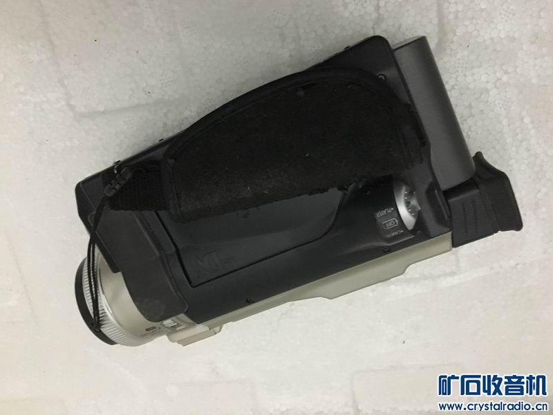 JBL 小音响 AKG耳机 插线板 摄像机