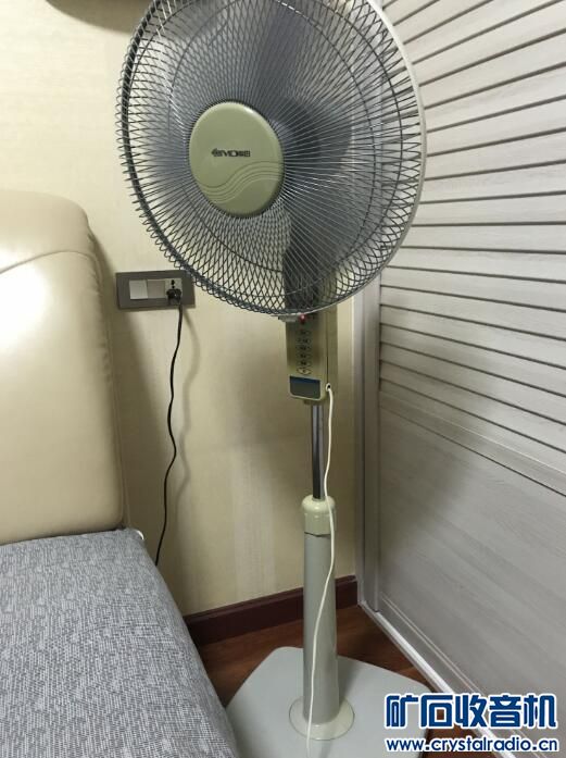 质量最好的老电风扇 212436jx0g01sd79rwyi22.jpg