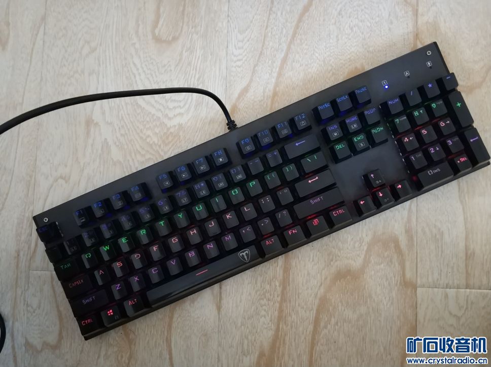 苹果iPod SONY长焦相机 机械键盘 智能手表 尼