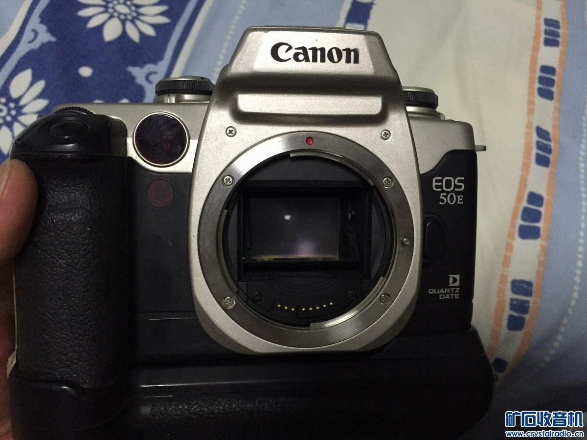 三个相机 经典佳能 EOS 50E 胶卷 还有SONY 