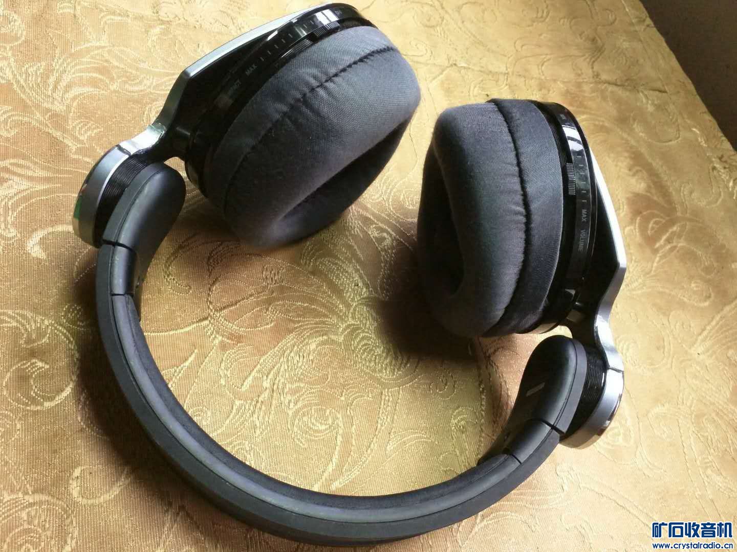 索尼蓝牙耳机怎样连接双耳机 105414x74w9am9iwzhgkxm.jpg