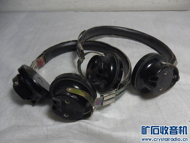 电影机配件 塞簧耳机 索尼充电器 不知什么