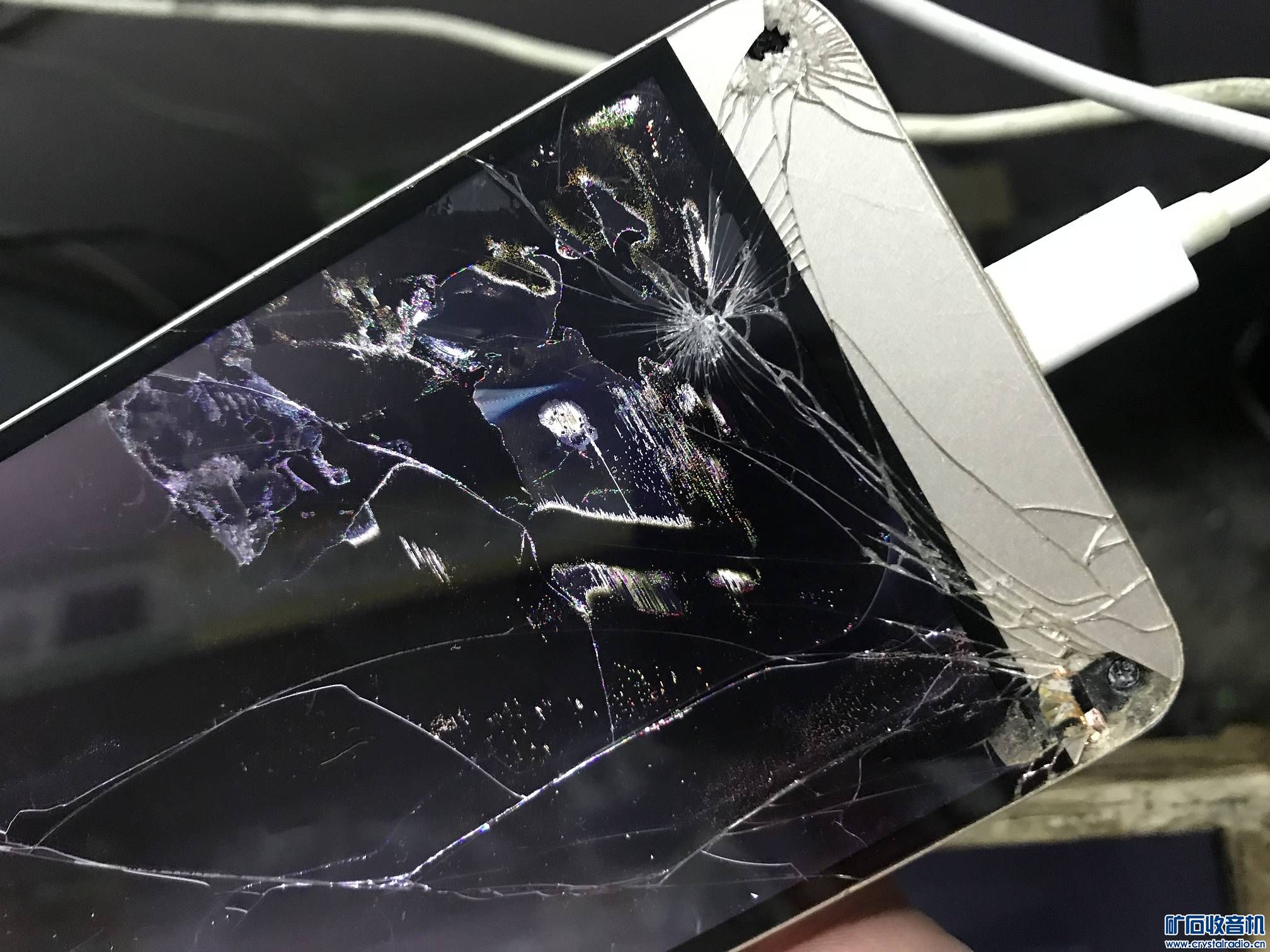 出一下几十元的智能手机 价格很低 备用之选