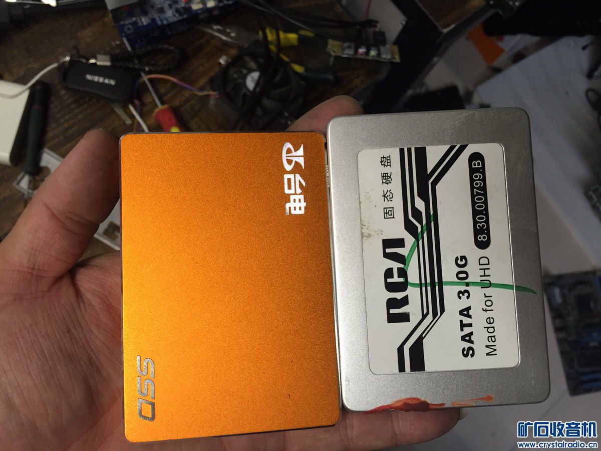 出售两个固态硬盘 一个120G 一个 64G 打包价