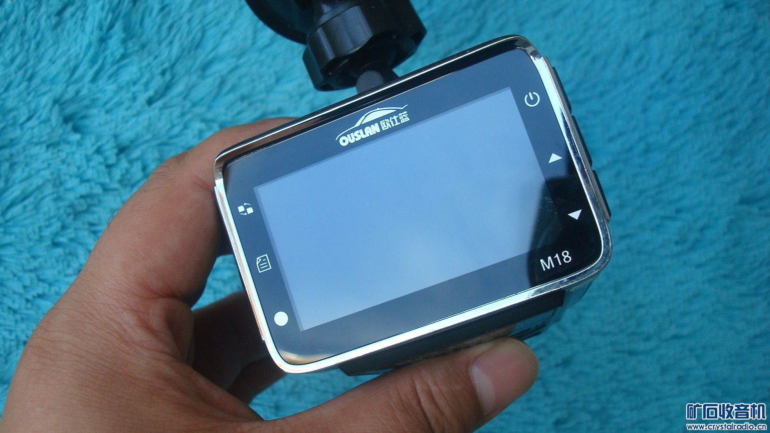 高清行车记录仪 一个带云狗带gps带流动测速一