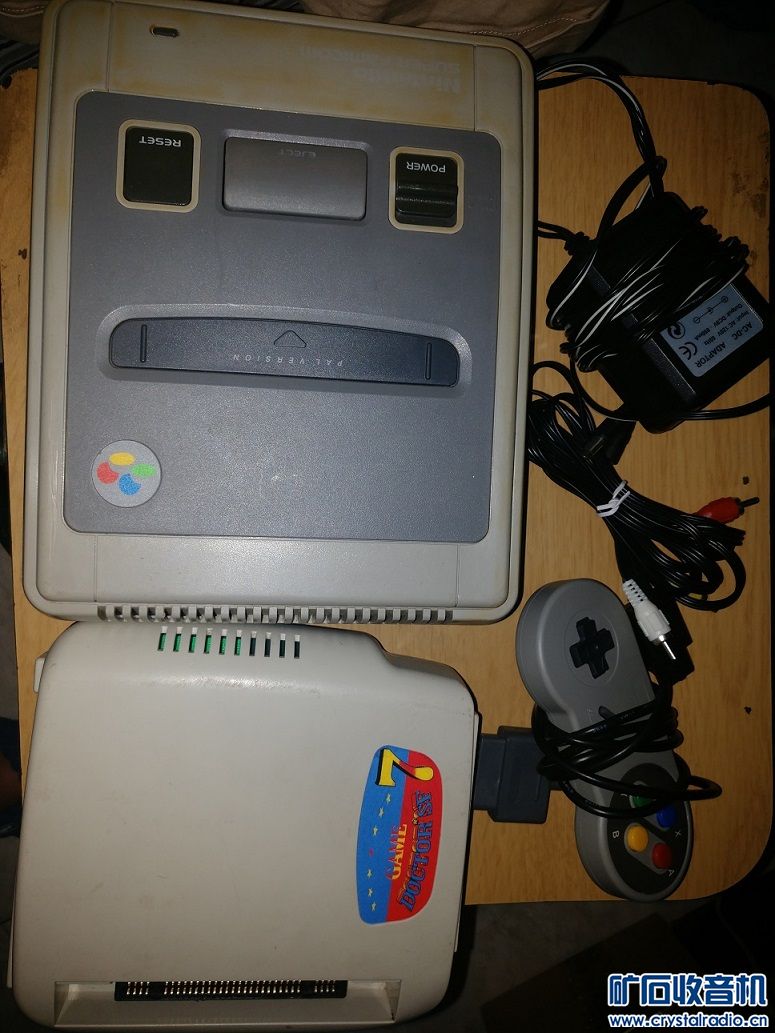深夜卖的东西:超任游戏机磁碟机