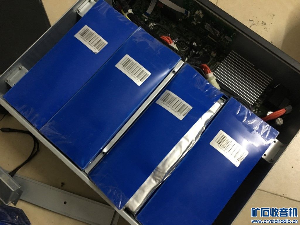 怎么样看电池有没有鼓包 111100z8i6bxmqukkz8q0z.jpg