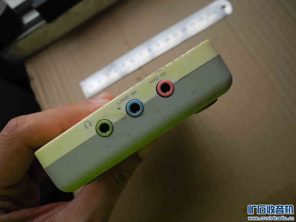 706尼康24-85镜头、IPAD二代、小米耳机、黑