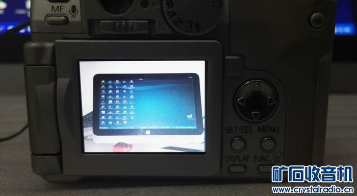 出仿古小收音机,夏普荧光计算器,佳能G6相机,