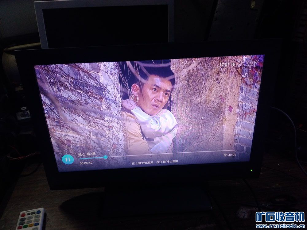 出台19寸理想液晶电视,老收录机,42寸海尔液晶