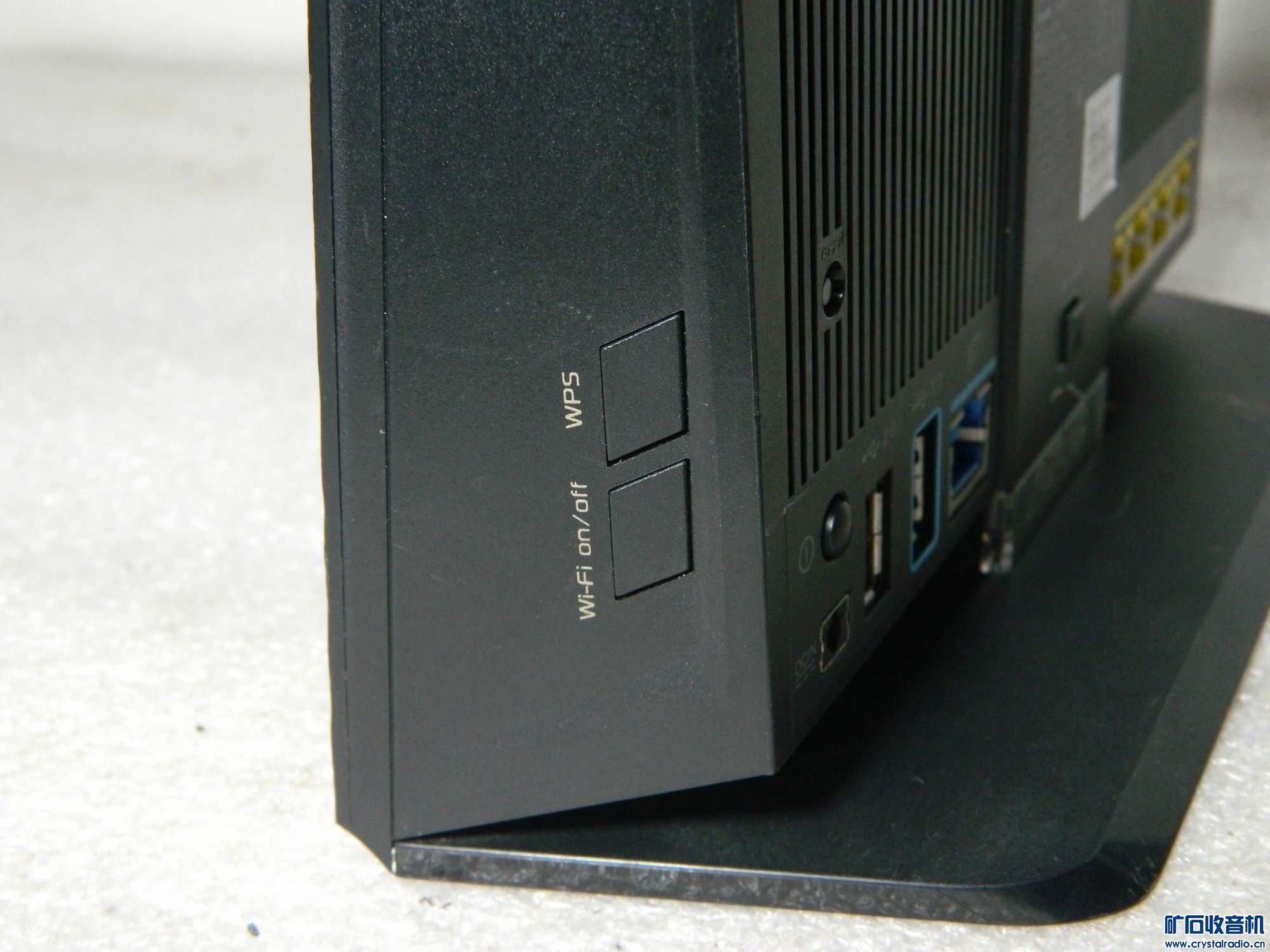 华硕RT-AC-68U双频千兆网路由器一个