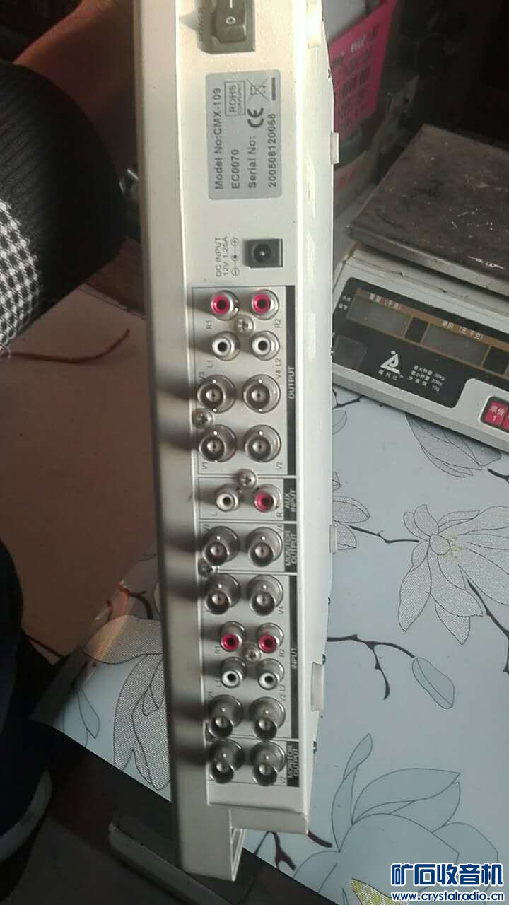 怎么切换桌面小组件 173651k8cnym6nx9w86276.jpg