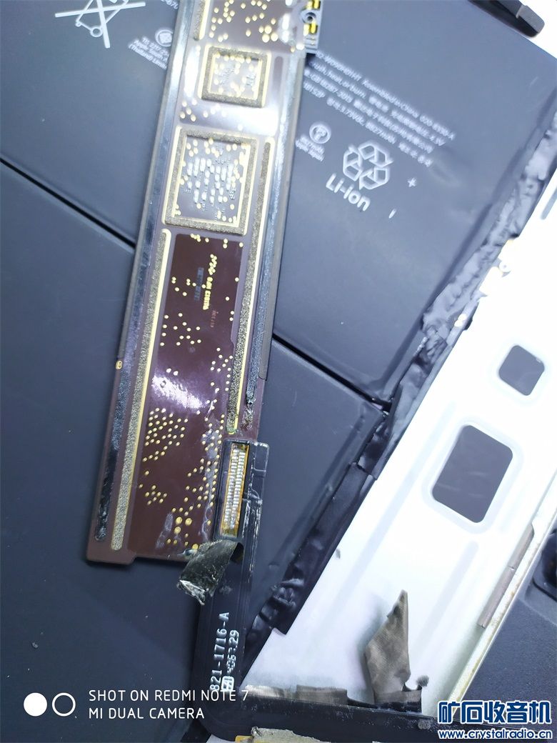 两个苹果平板 一个ipad4 a1458 一个ipad5 a1474都不开机