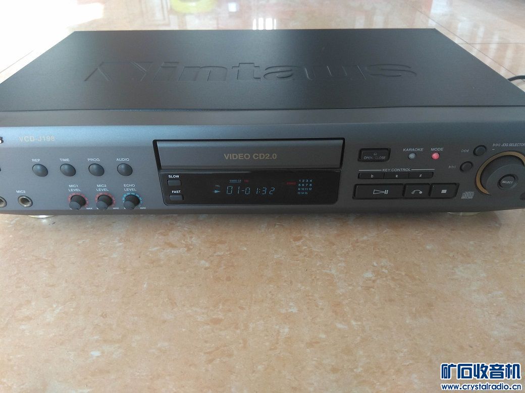 出台99年的极品收藏成色金正卡拉ok vcd影碟机,秒读碟
