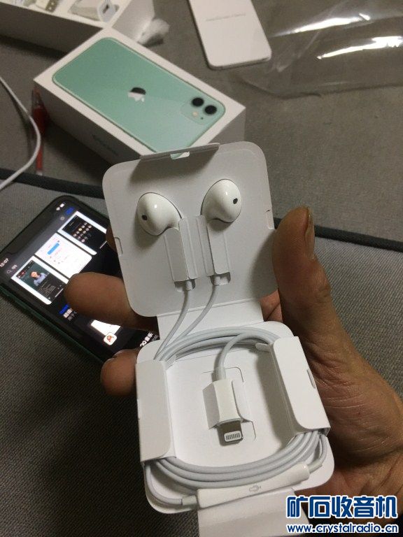 002109p3l31pl3unc0dxsd.jpg